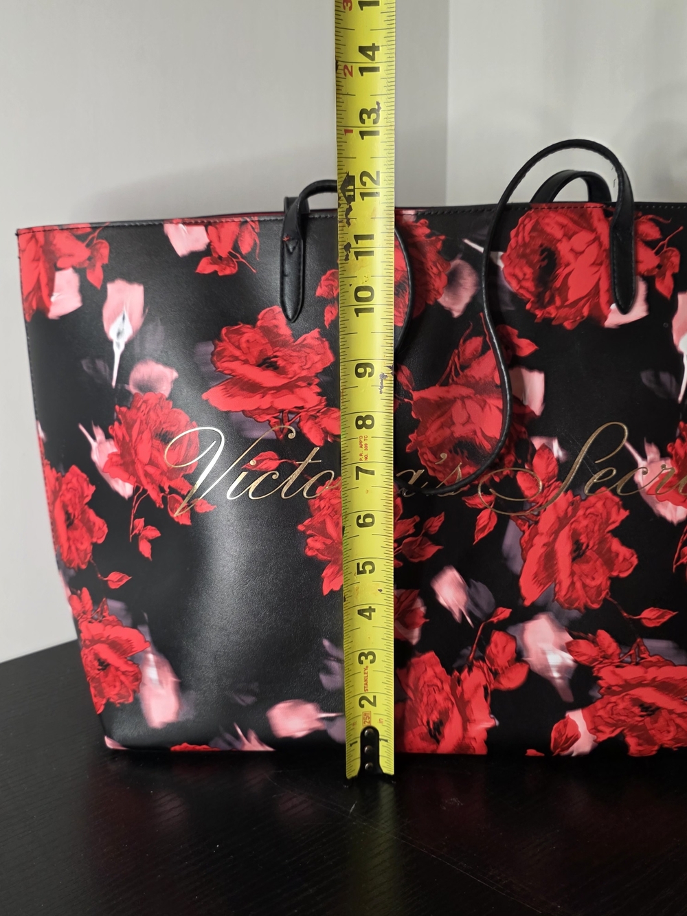 Victoria's Secret Large Tote Bag Black Red Rose Floral Gold Logo Like New - Picture 4 of 8
